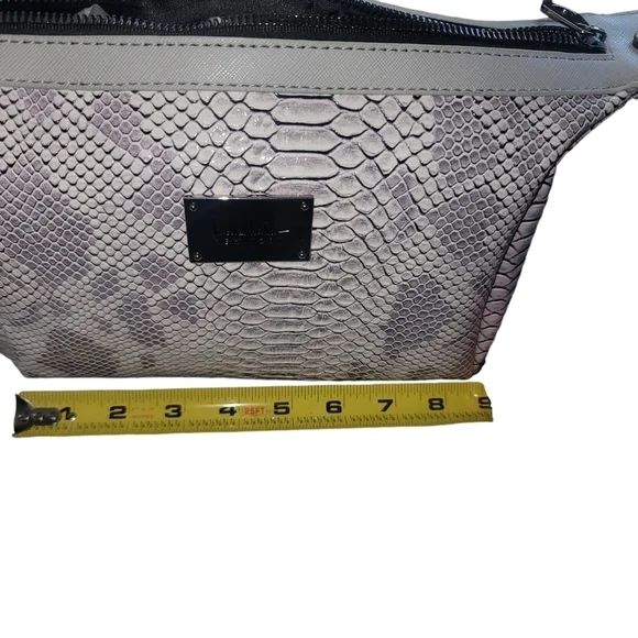 Nicole Miller Snakeskin Pattern Cosmetic Bag NWT - Picture 5 of 7